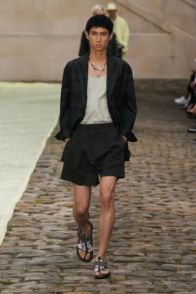 Look 23